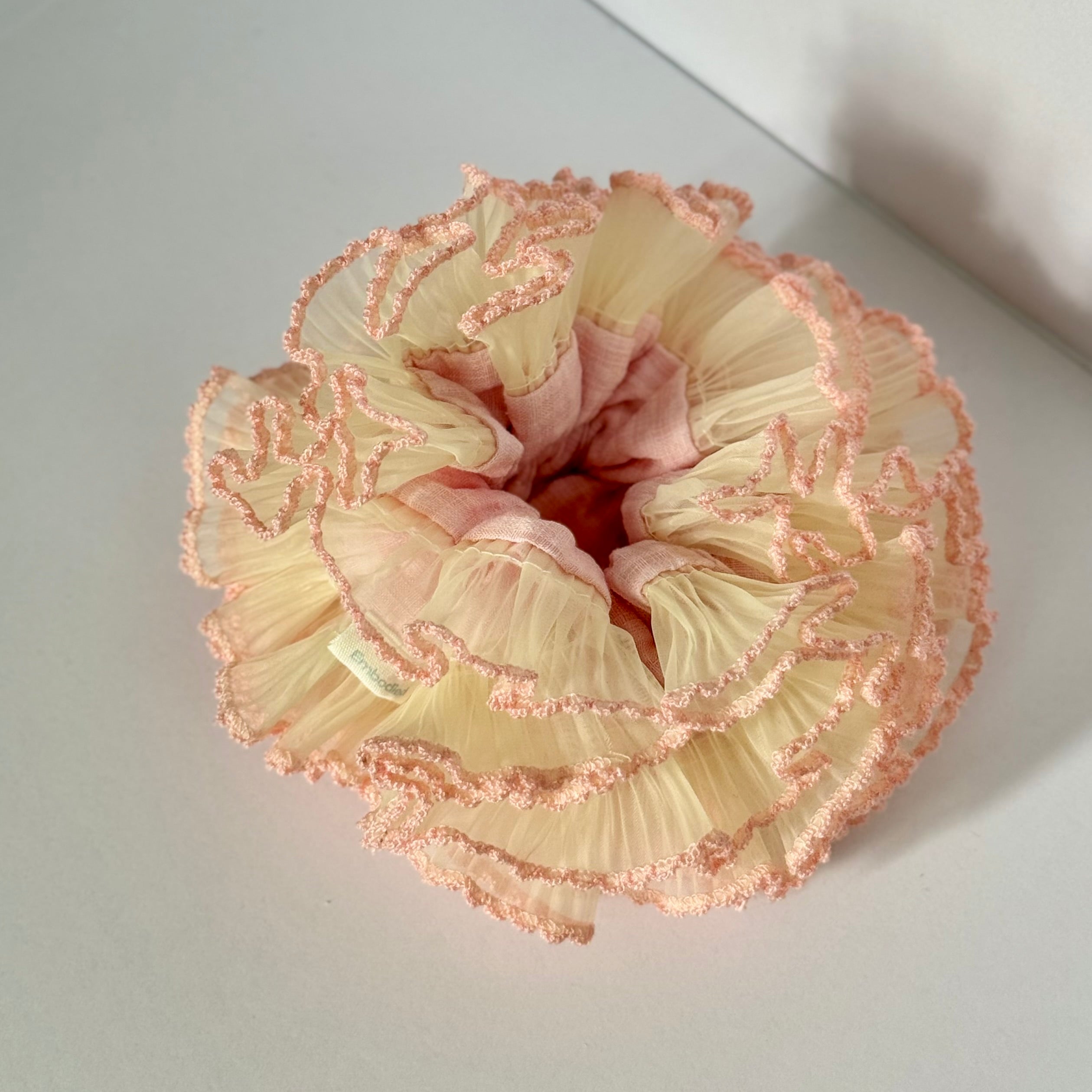 The Blossom Princess – Style Voluminous Scrunchie
