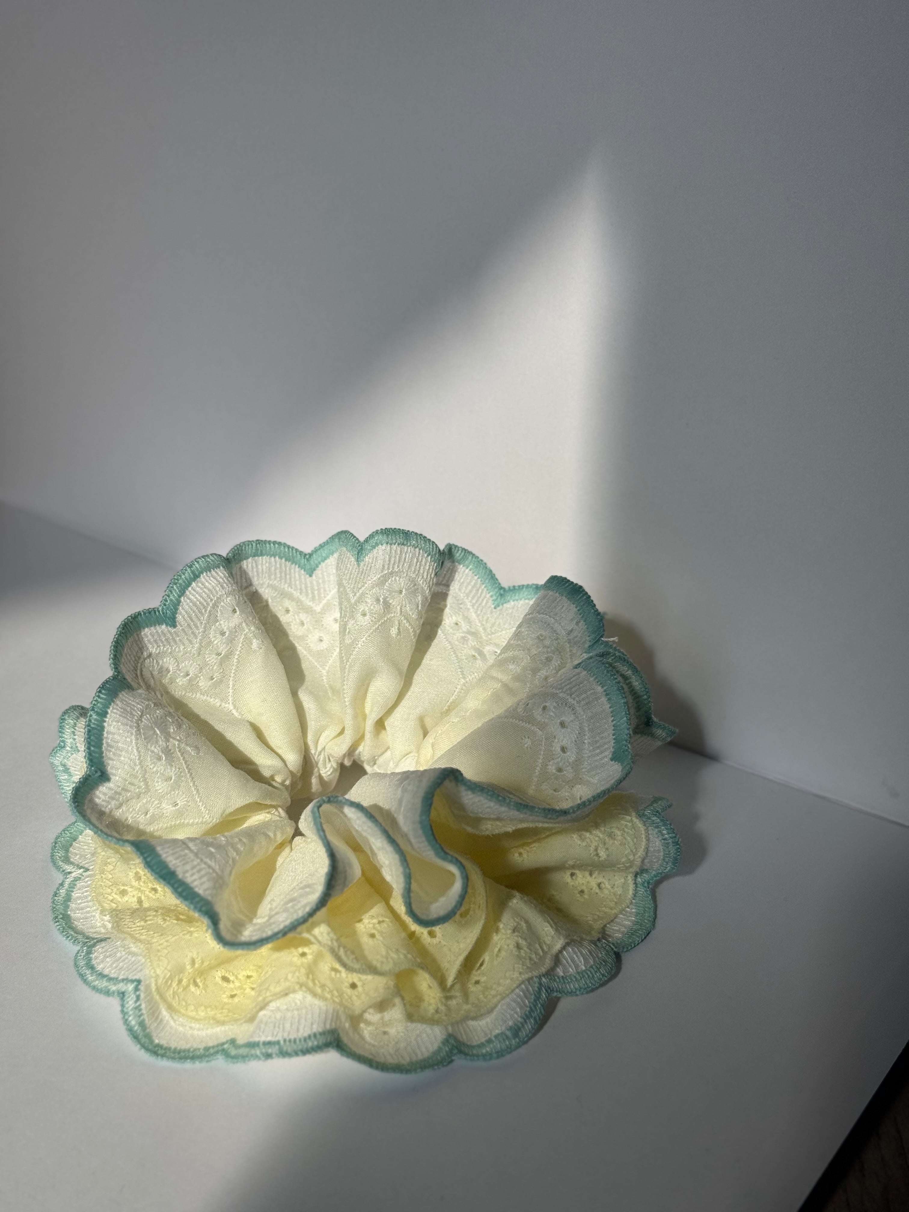  Layered lace colorful flower Scrunchie，daylily hair tie
