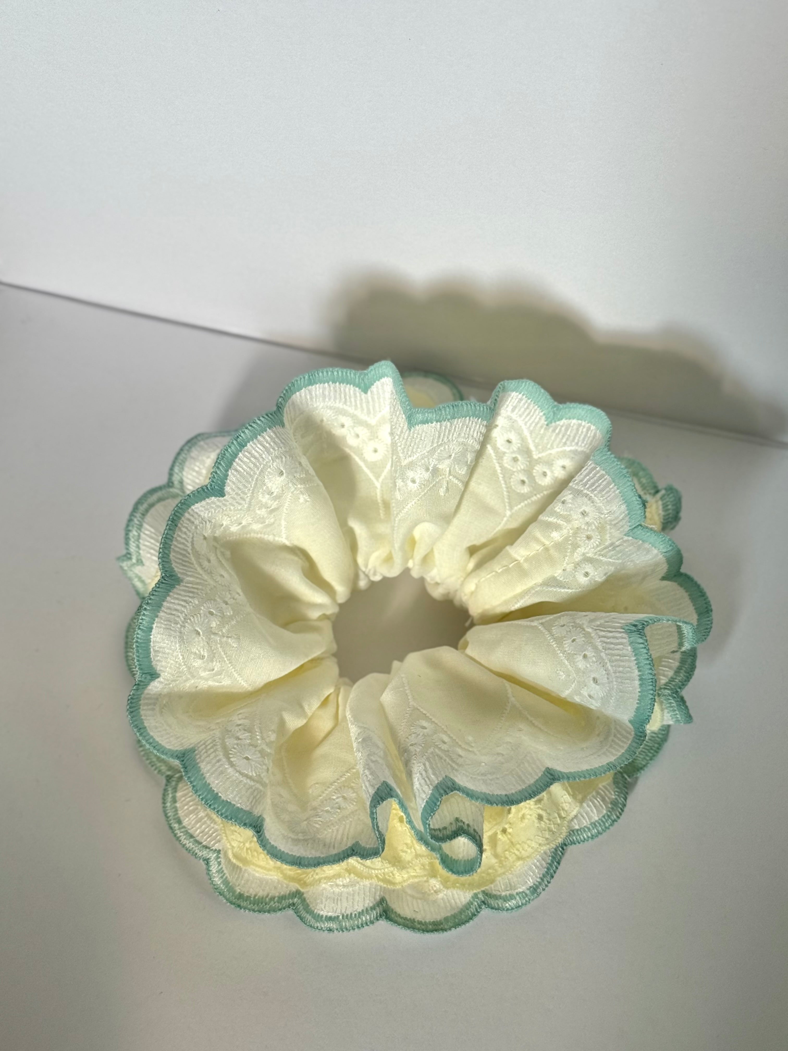  Layered lace colorful flower Scrunchie，daylily hair tie
